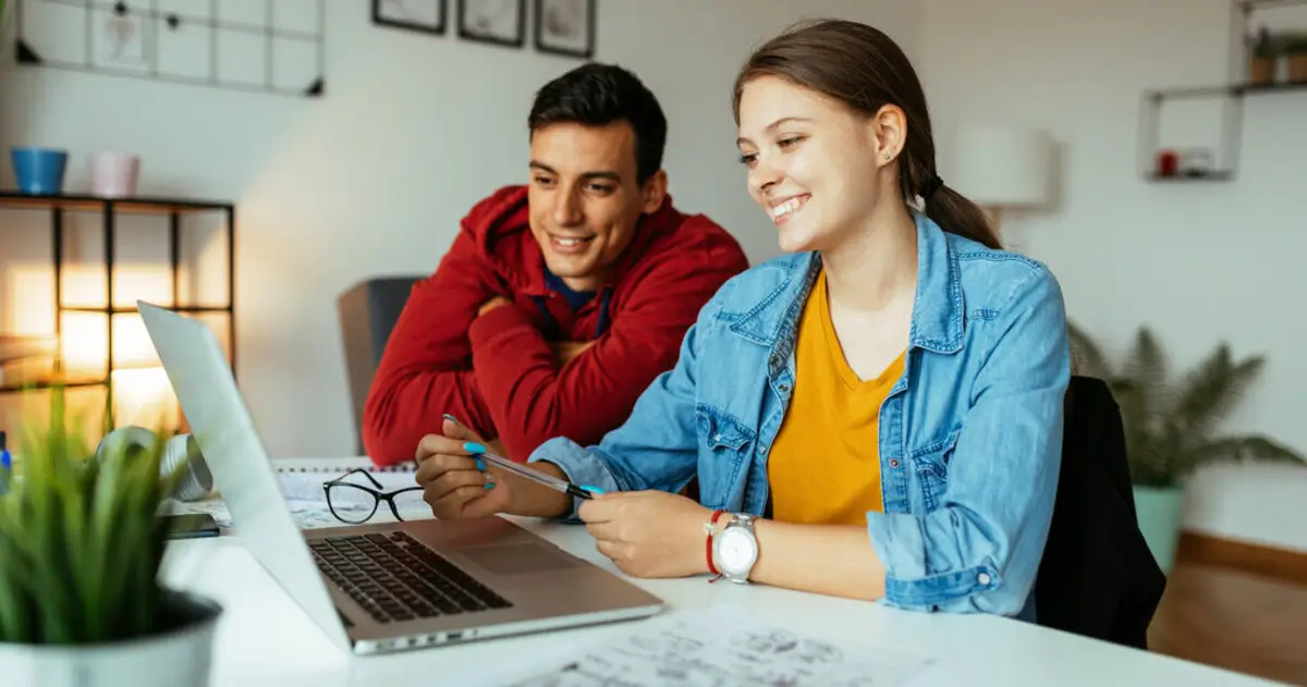 How much does web designer make Glassdoor