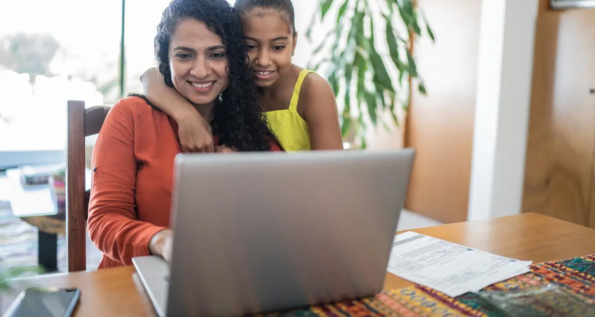are Glassdoor profiles public