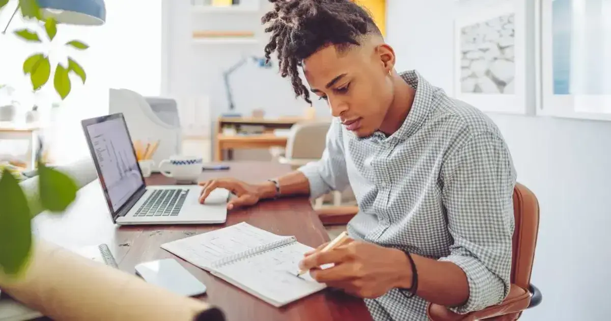 are salary summaries on the Glassdoor website admissible in court