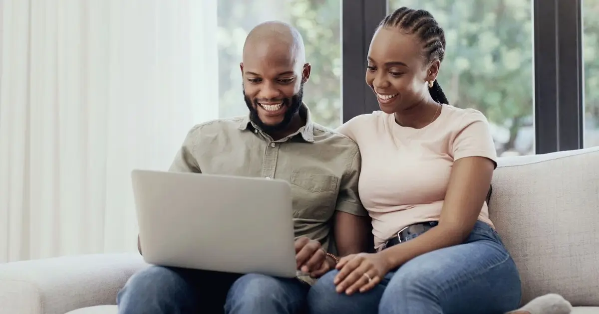 can a company sue you over a Glassdoor review