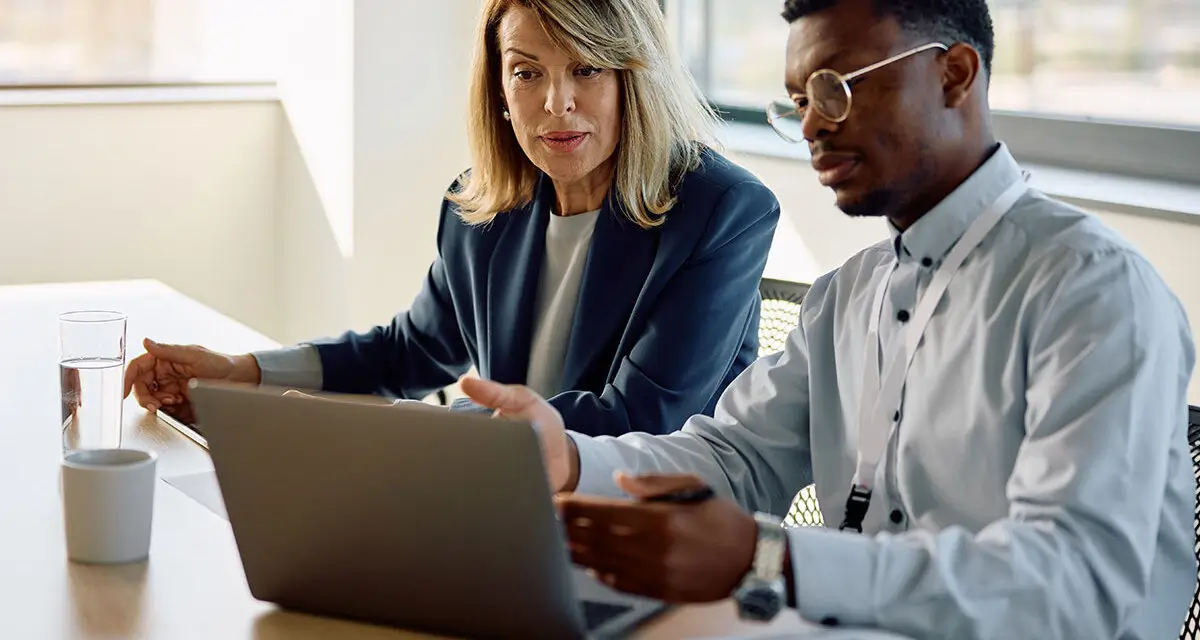 how does Indeed jobs make money