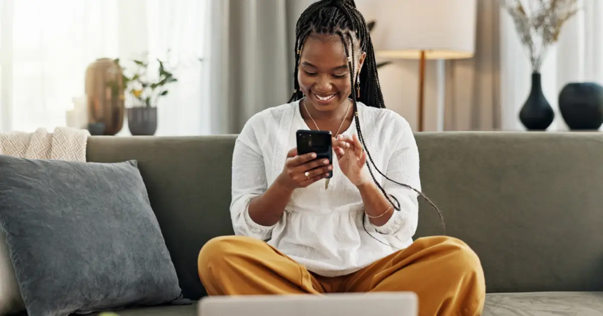 how many times does an average person change career paths