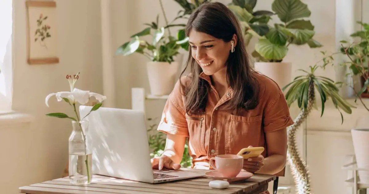 what is the career path for an engagement manager