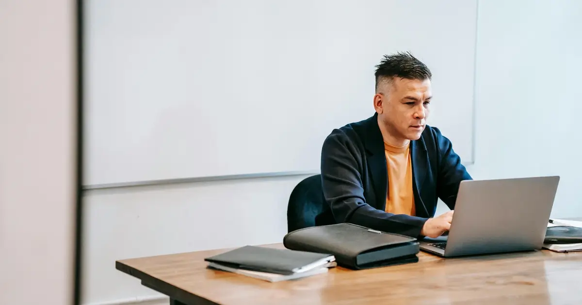 how to get a job in Europe as an American