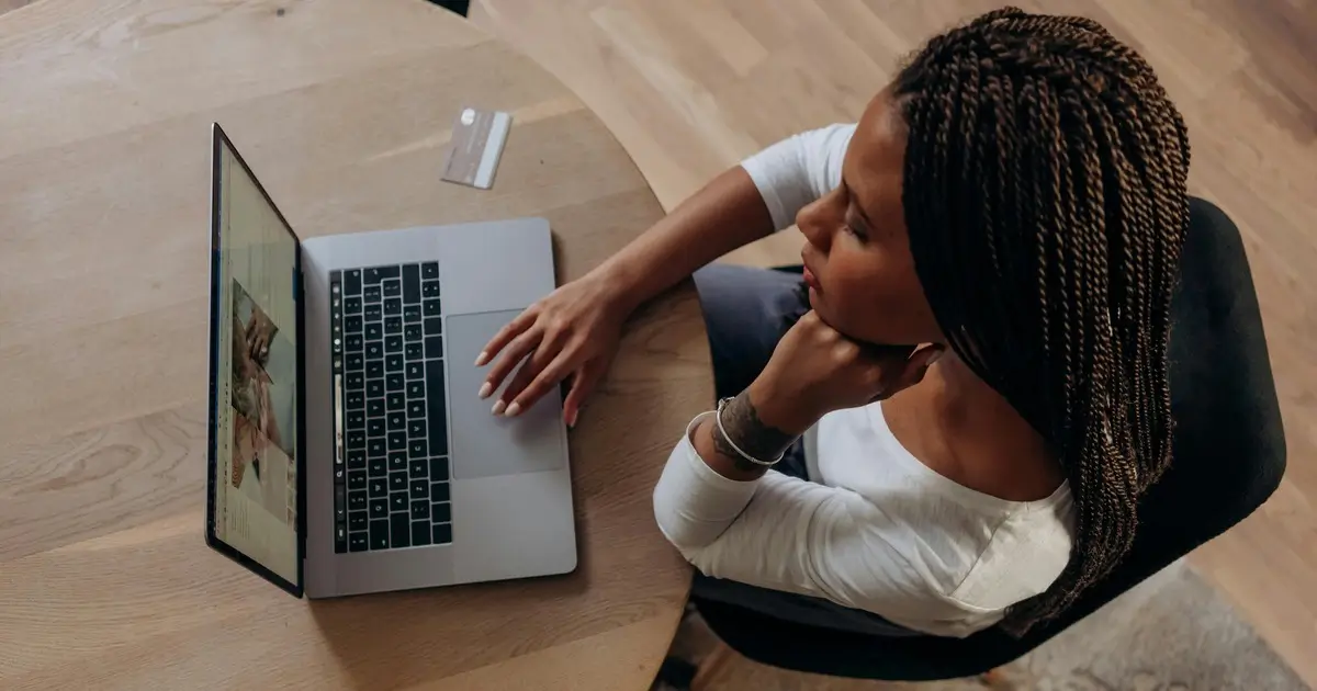 is job abandonment illegal