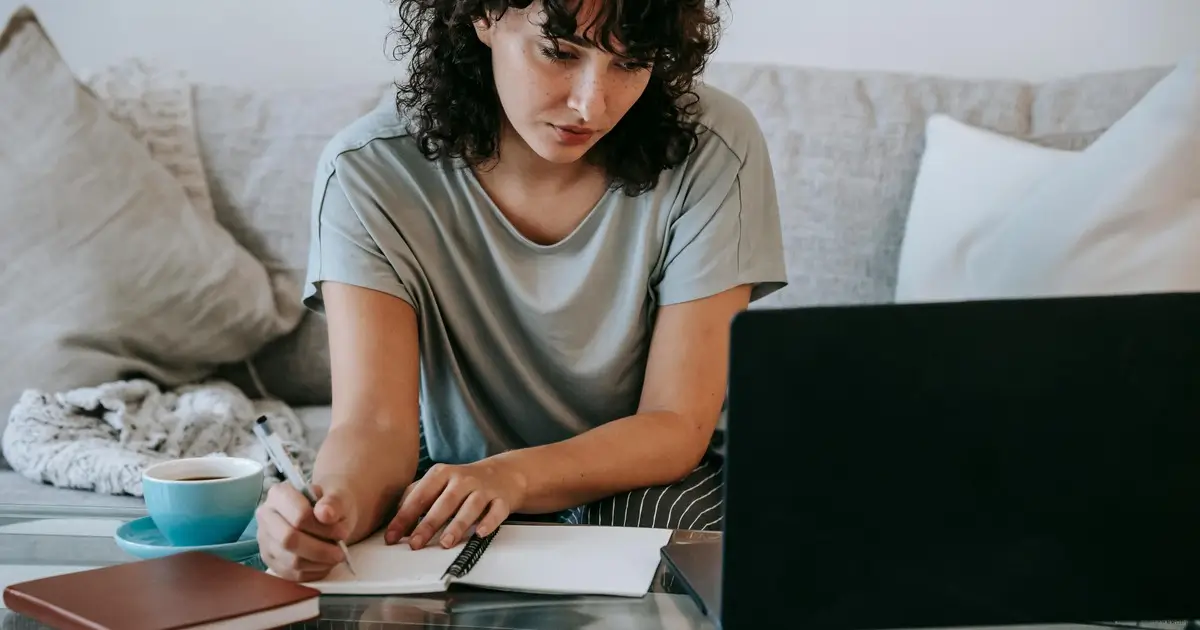 is pharmacy tech a good job