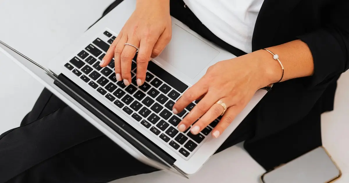 Is Selling Insurance a Good Job? is selling insurance a good job