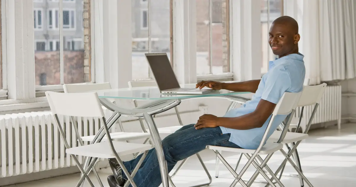 what airport jobs get free flights