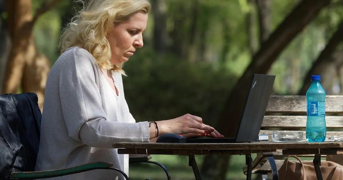 What Is a Bottle Service Job? what is a bottle service job