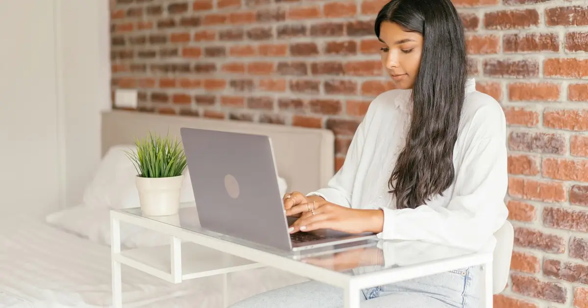 what is a busser job