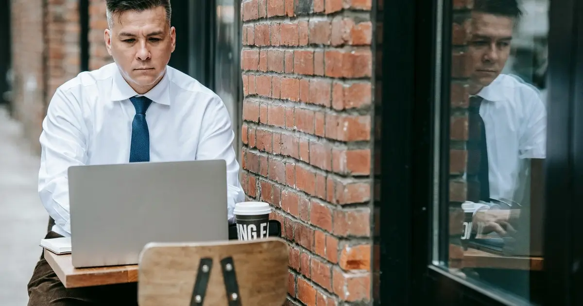 what is an apprenticeship job