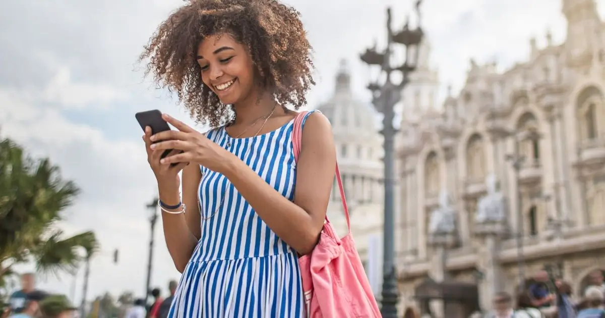 how many jobs are available in finance consumer services